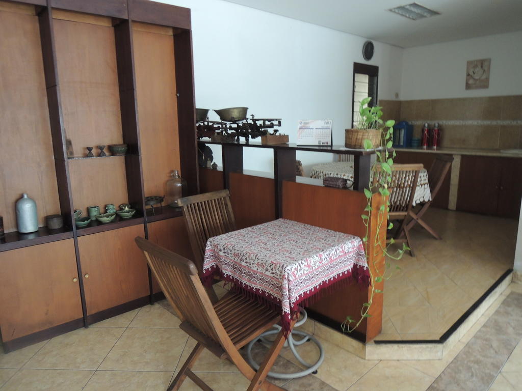 Wisma tamu Rumah Polonia Jakarta